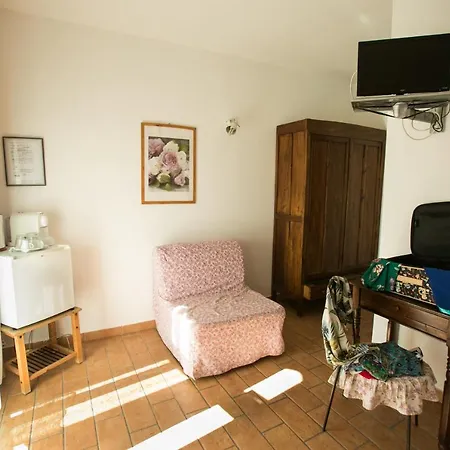Le Raganelle Farm stay *